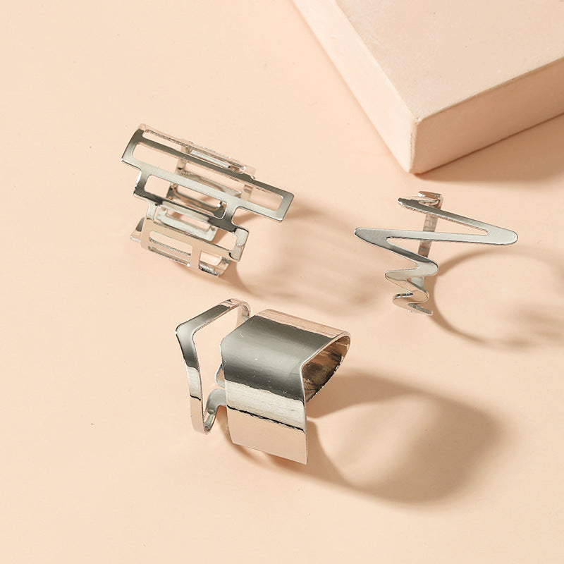 Striking Silver Ring Set